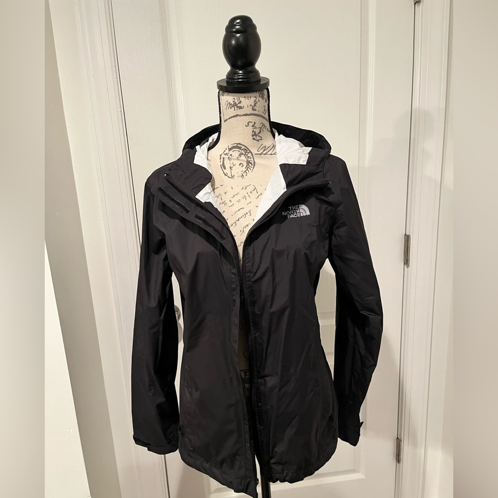 Black north face light weight rain coat